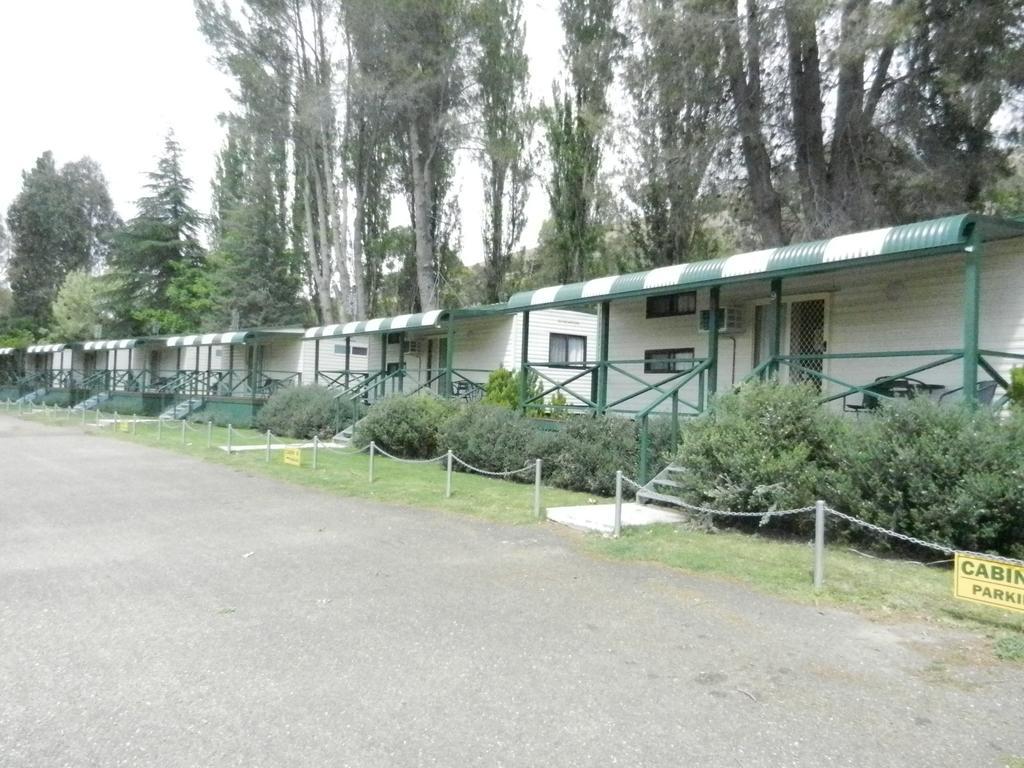 Gundagai Cabins & Tourist Park Kültér fotó