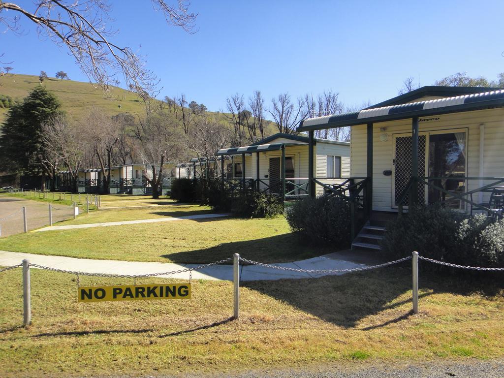 Gundagai Cabins & Tourist Park Kültér fotó