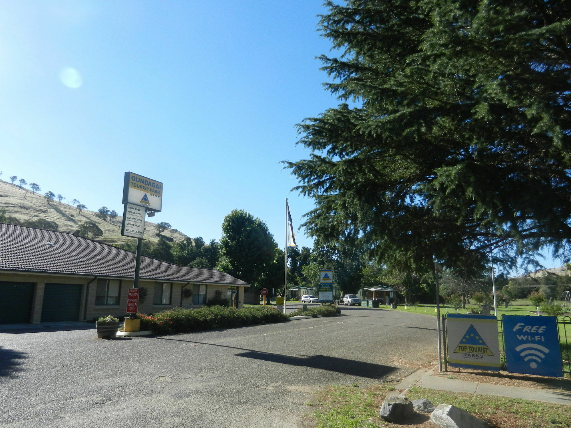 Gundagai Cabins & Tourist Park Kültér fotó